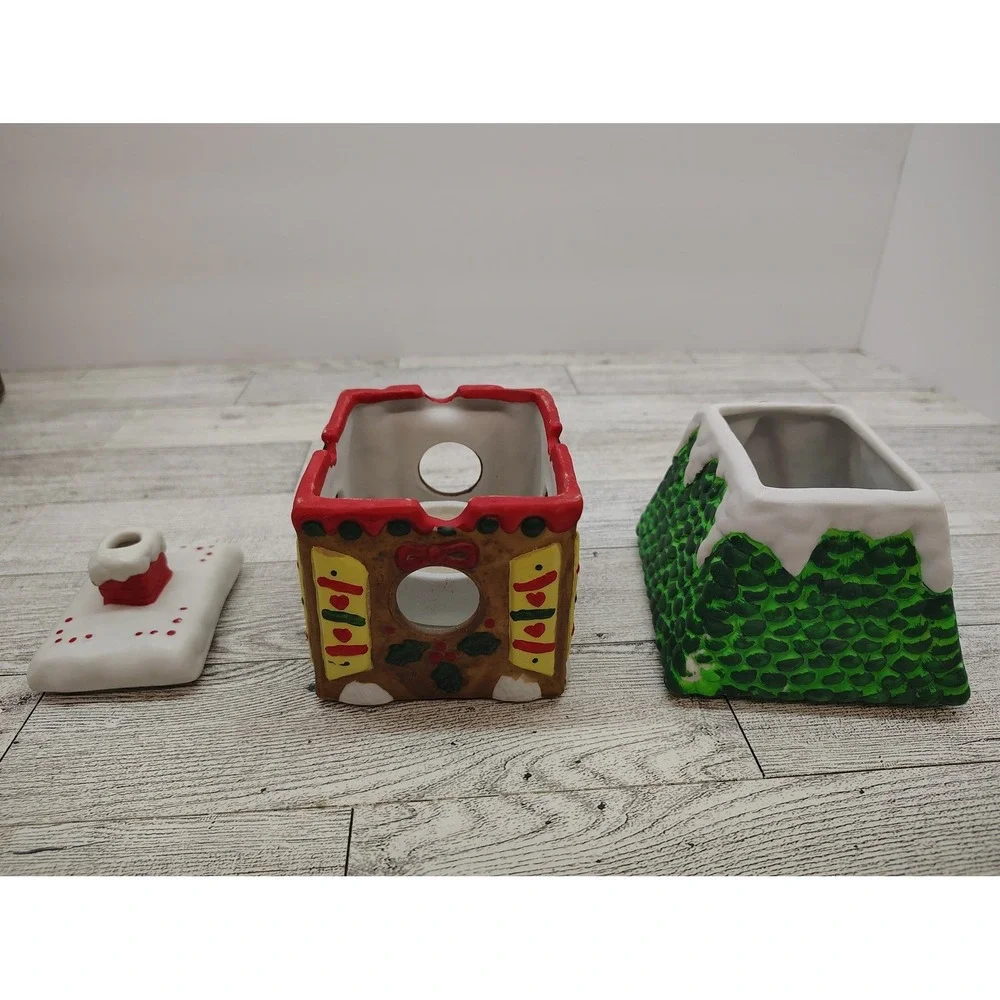 Potpourri Designs gingerbread house